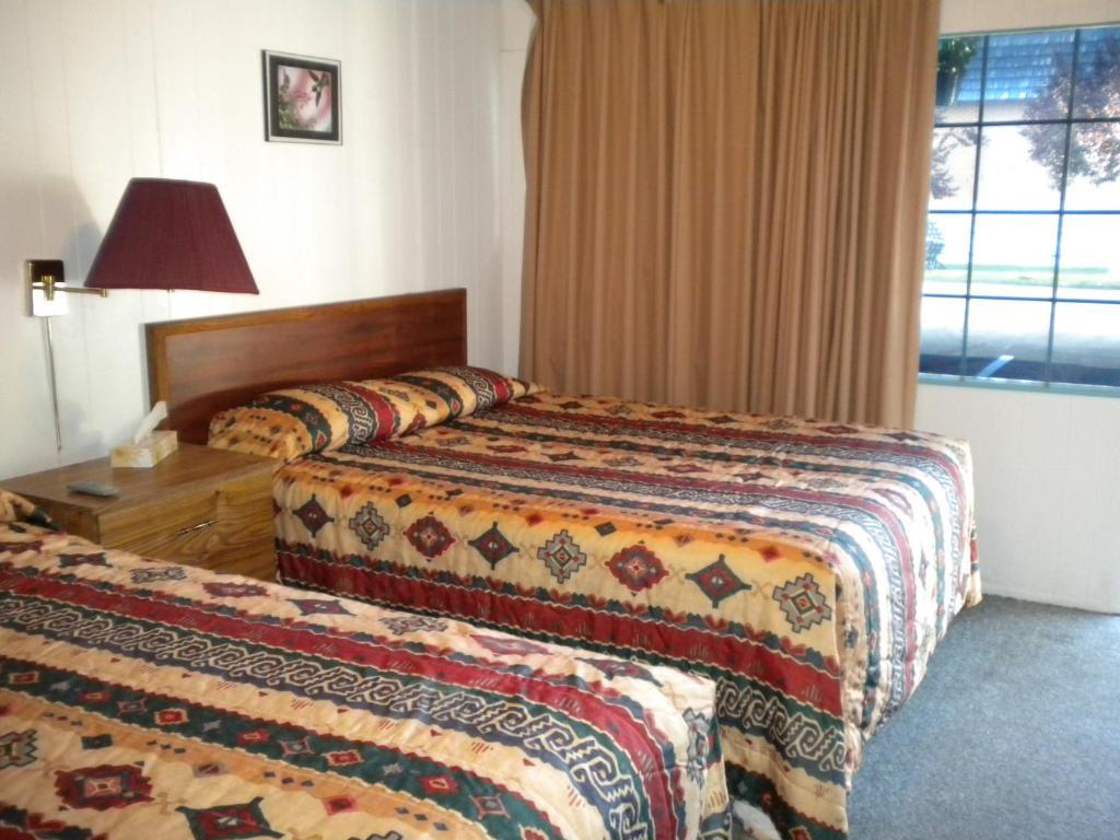 Holiday House Motel Penticton Szoba fotó