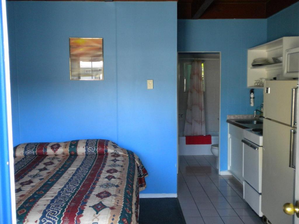 Holiday House Motel Penticton Szoba fotó