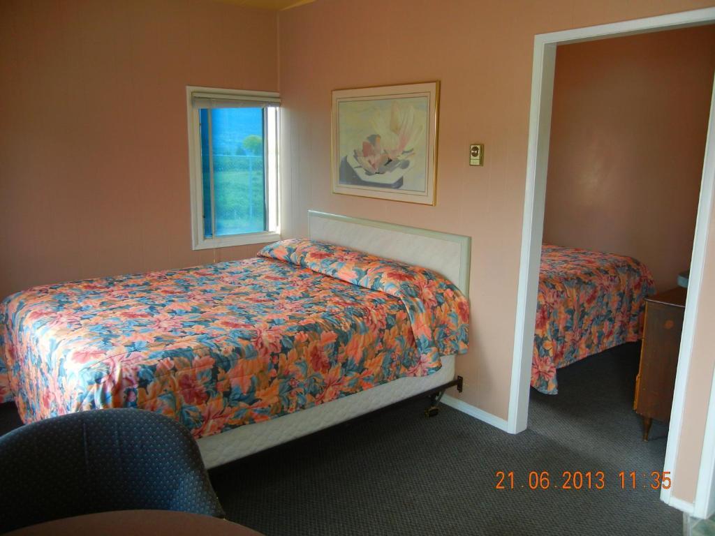 Holiday House Motel Penticton Szoba fotó